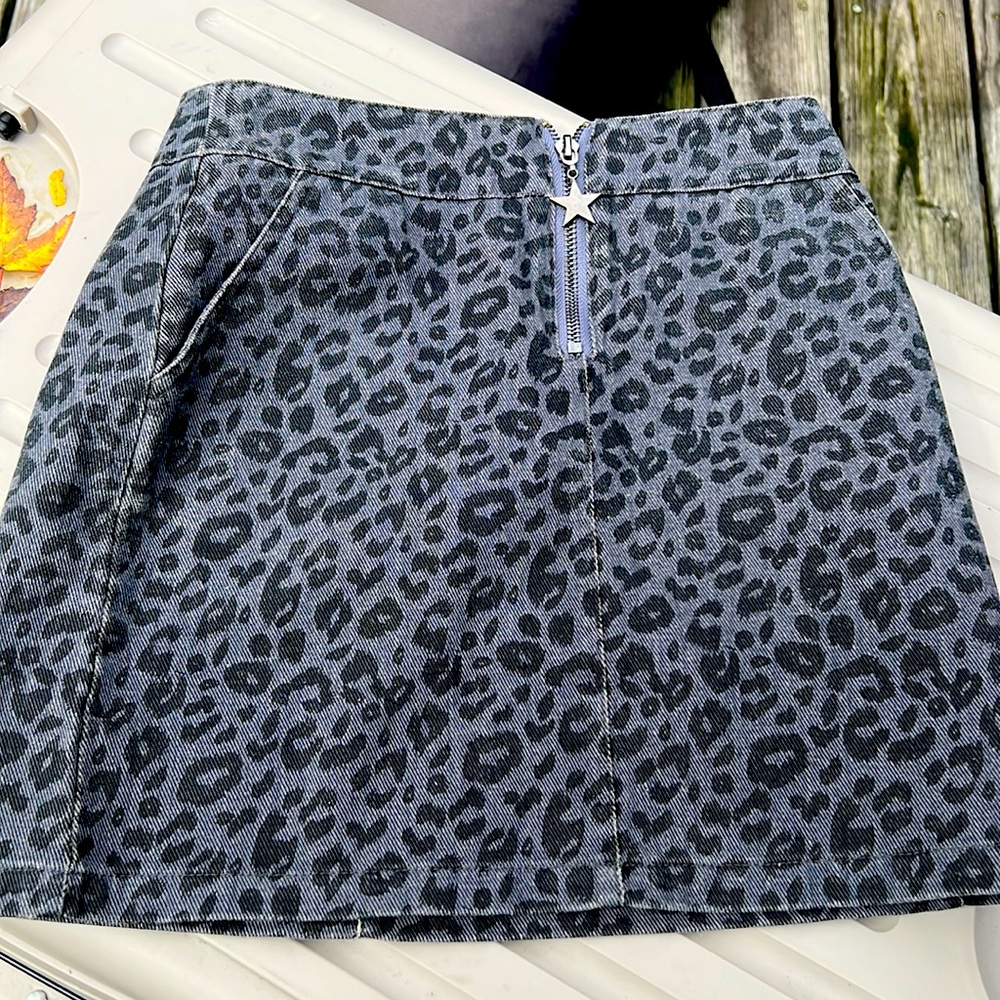 Leopard skirt small